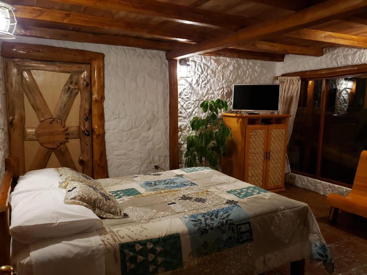 Atallaro Hospedaje Otavalo Ngoại thất bức ảnh
