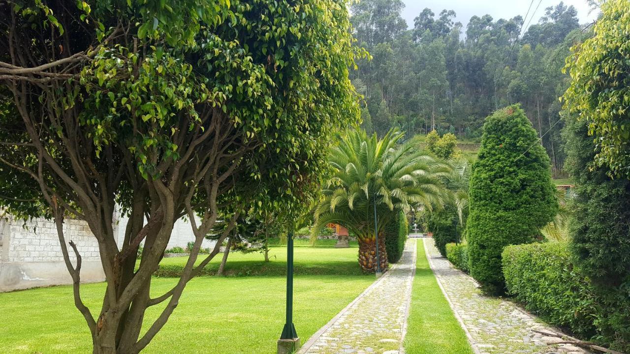 Atallaro Hospedaje Otavalo Ngoại thất bức ảnh