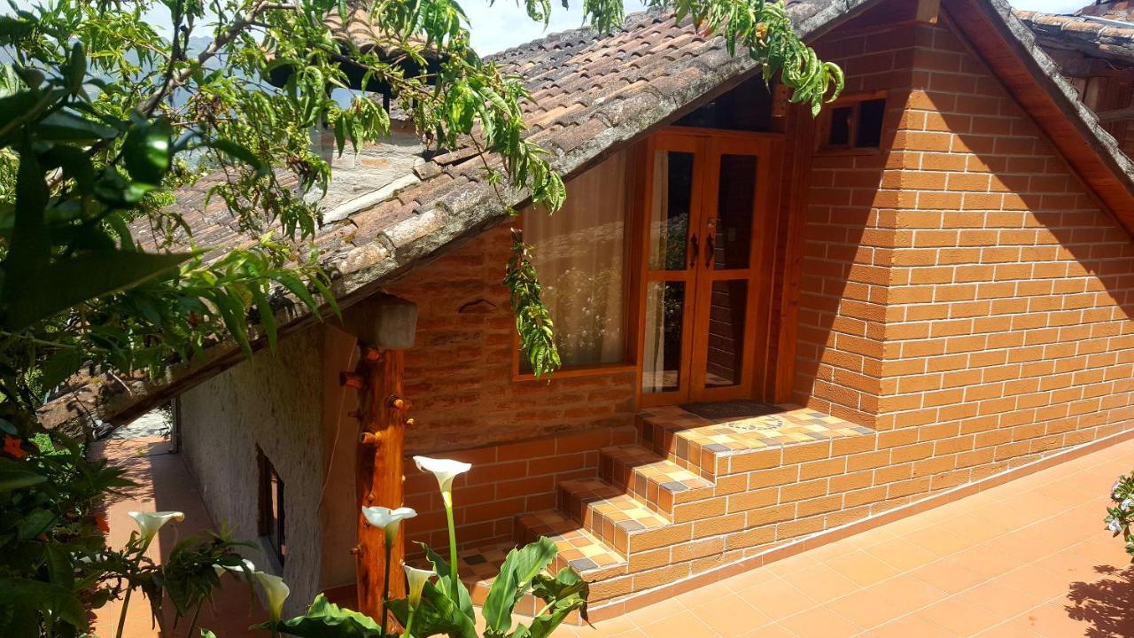 Atallaro Hospedaje Otavalo Ngoại thất bức ảnh